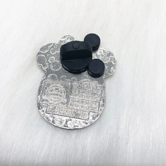 🔮 5/$25 Disney Shellie May‎ Easter Egg Pin - Picture 3 of 3